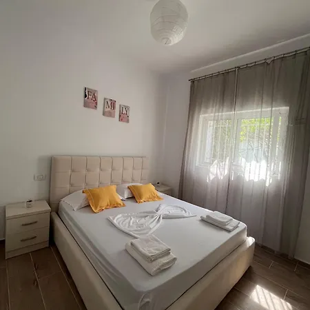 Doris Apartment