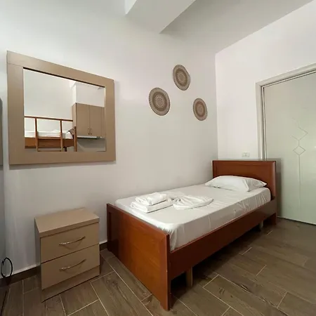 Doris Apartment